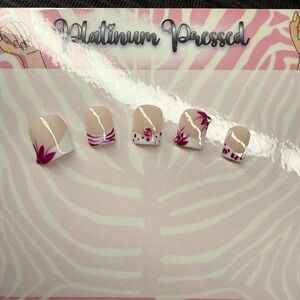 Floral Nail Set - Pink and White